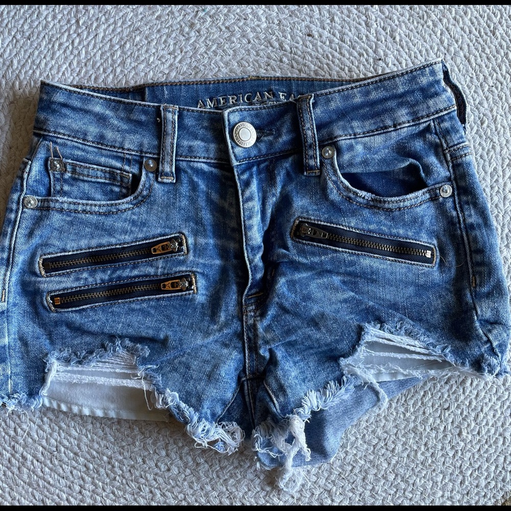 American Eagle Hi-Rise Shortie